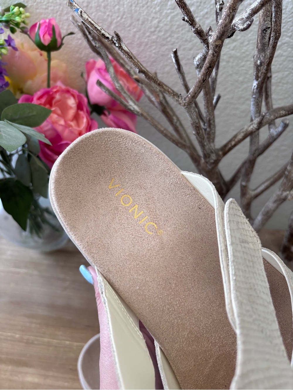 Vionic Women's Uptown Sunset Slide Sandal Ivory - 12 WIDE - Picture 8 of 9